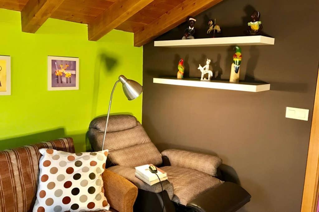 Tranquila Casita De Invitados En Vigo Con Chimenea Exterior foto
